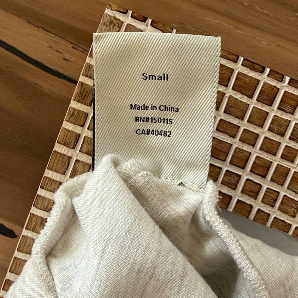 Varley Atrium High Rise Shorts - Picture 8 of 12